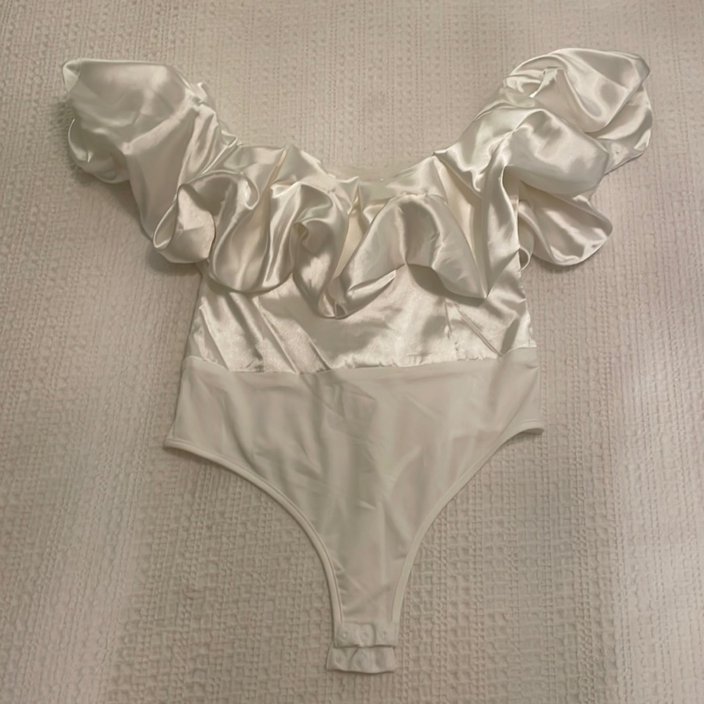 NWOT never worn White Satin off-the-shoulder ruffle bodysuit